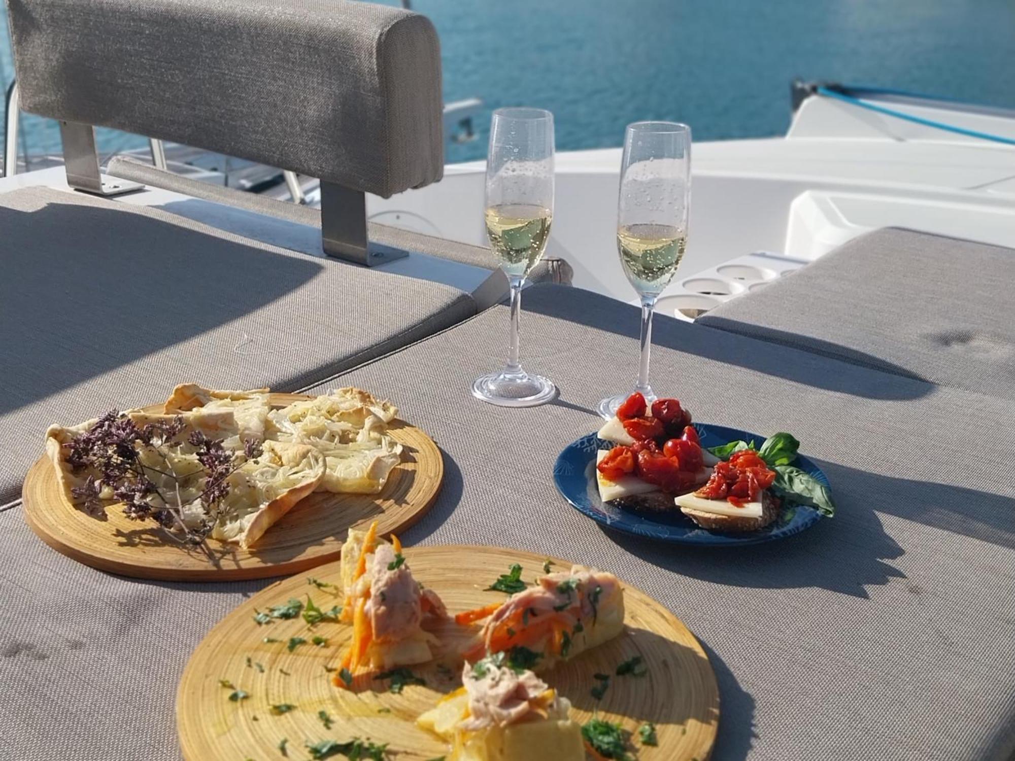 Private Exclusive Catamaran 'hang Loose' Hotel en barco Barcelona